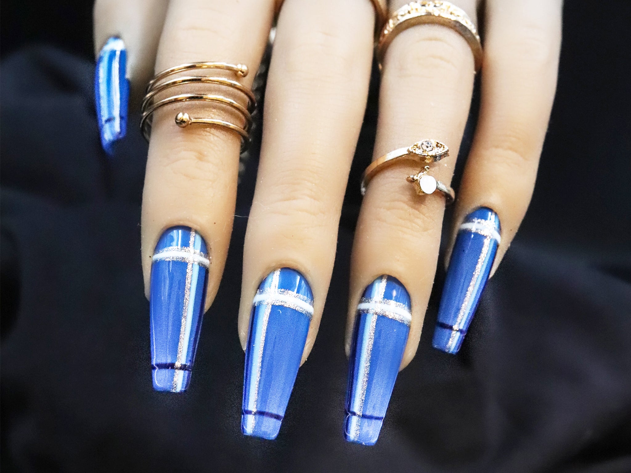 Custom Gel Nail – Blue Plaid Nails