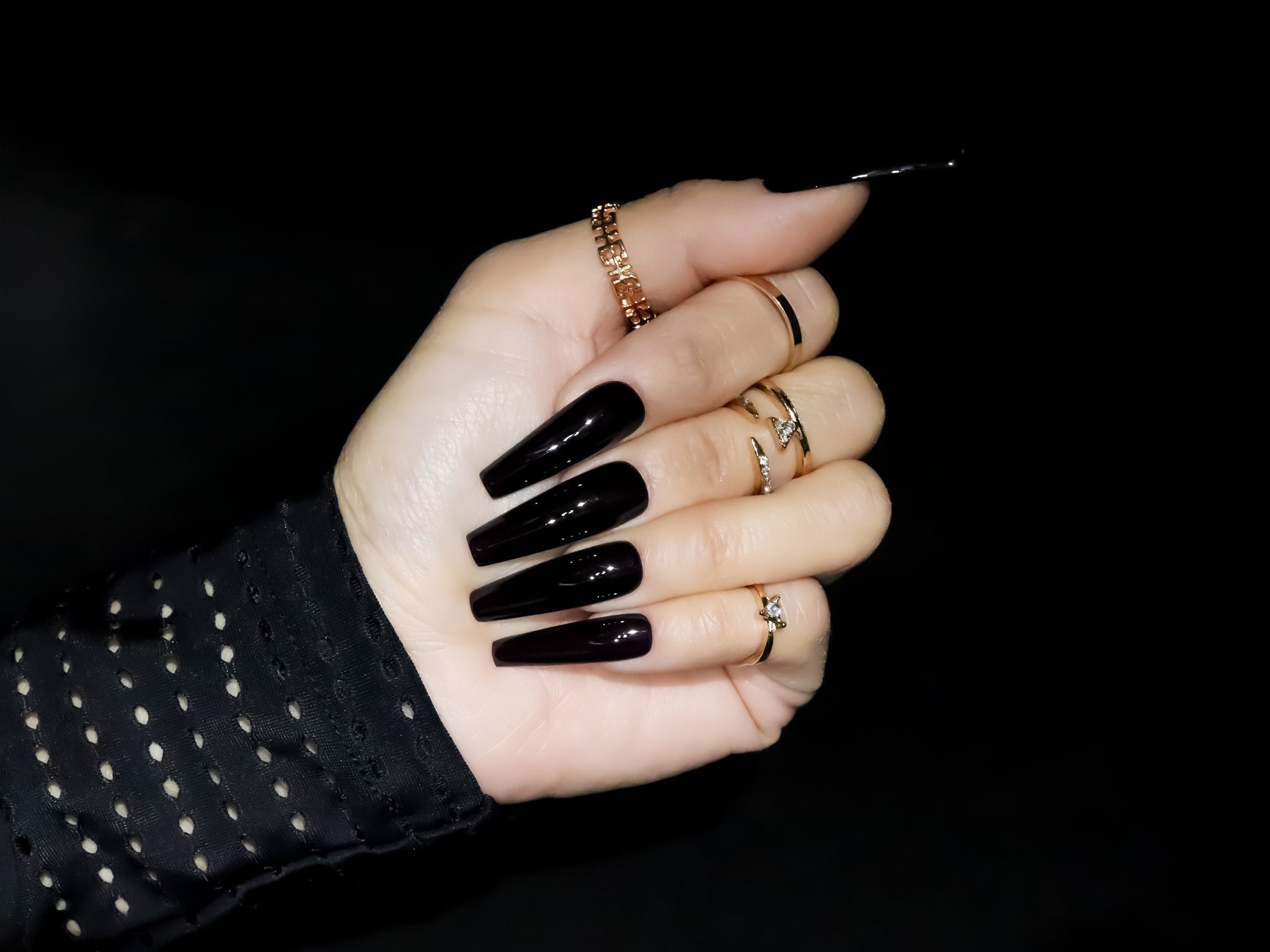 Basic Gel Nail – Black Ink Hand