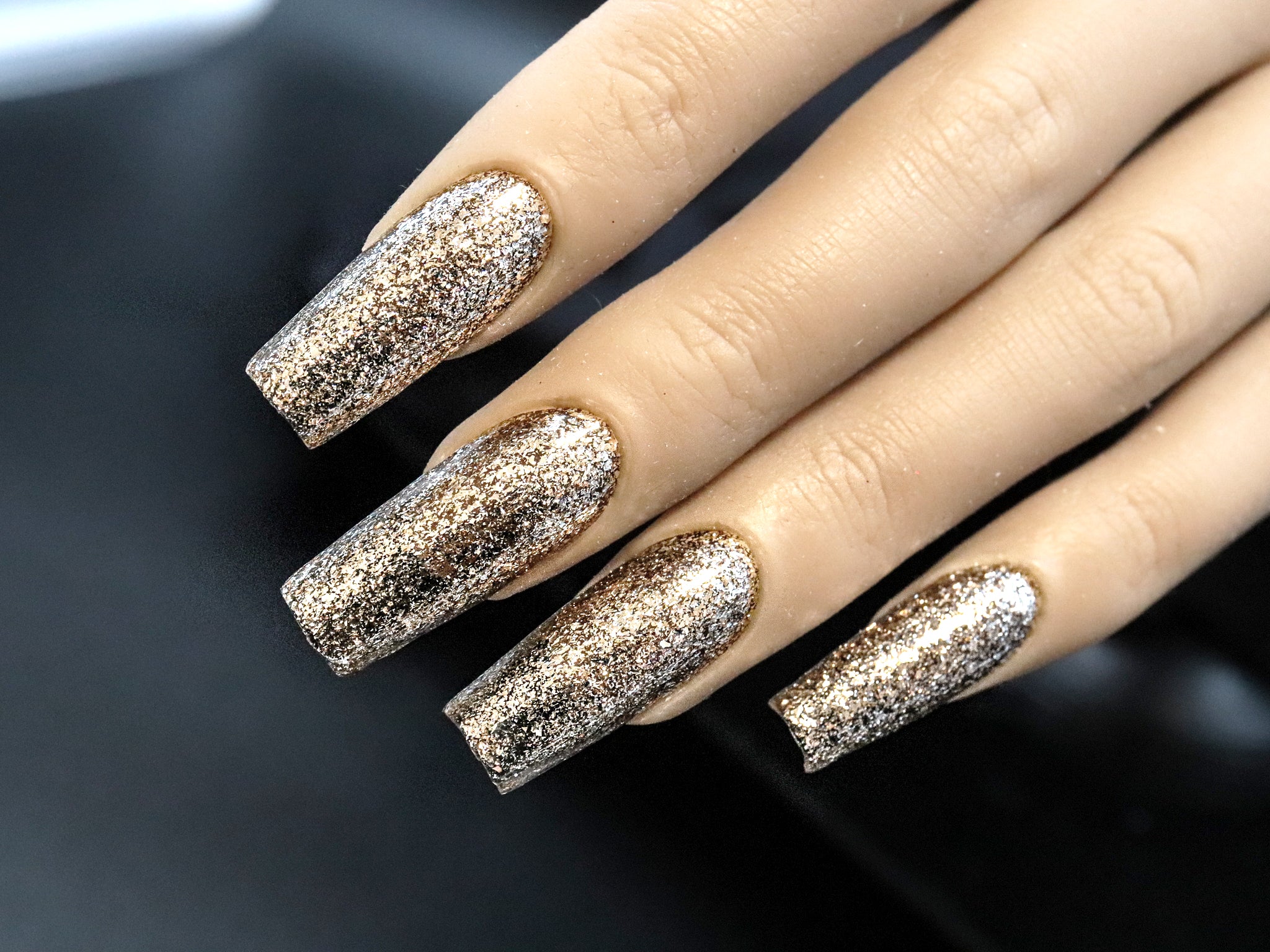 Custom Gel Nail – Gold Glitter