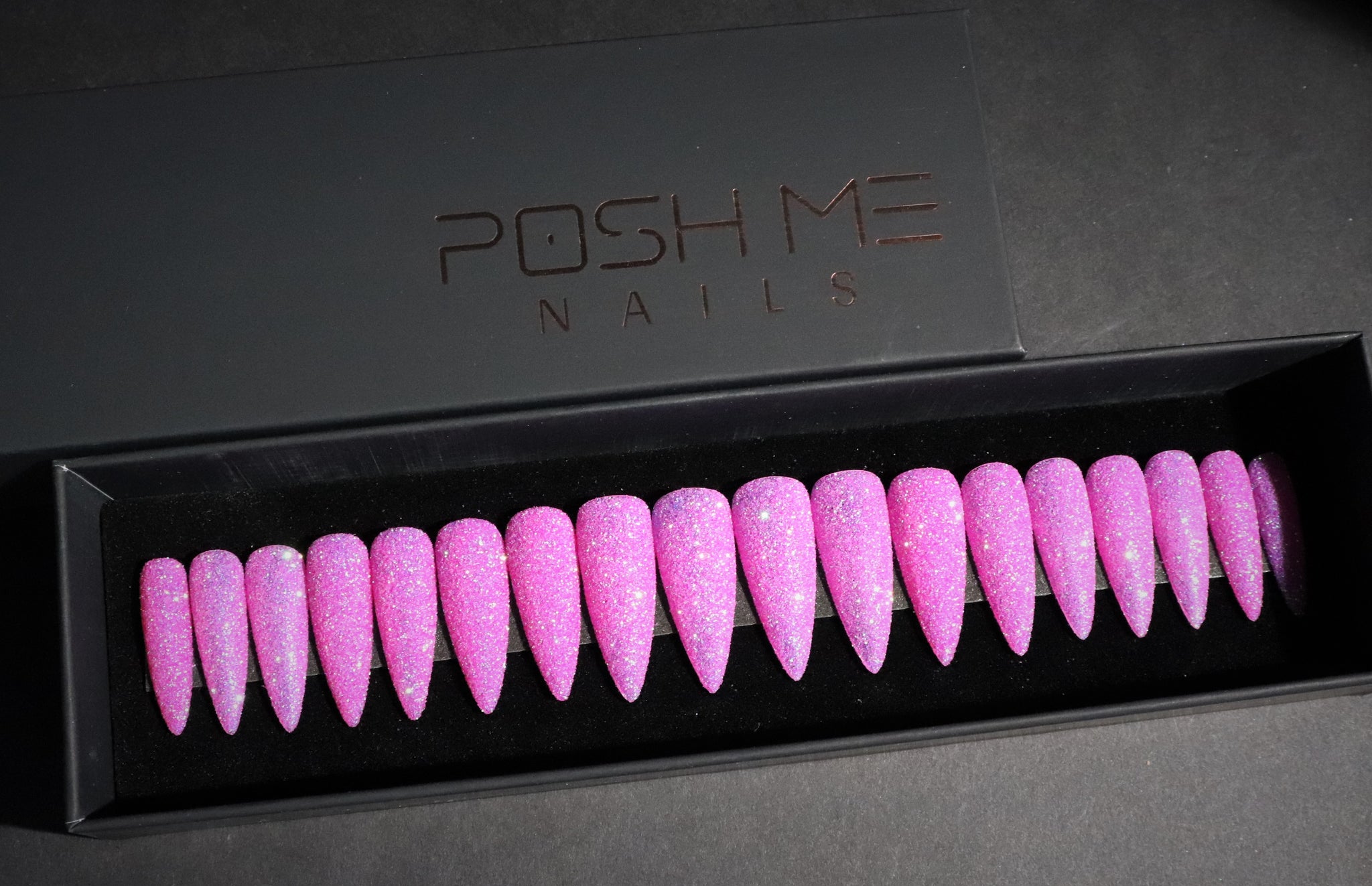 Custom Gel Nail – Pink Glitter